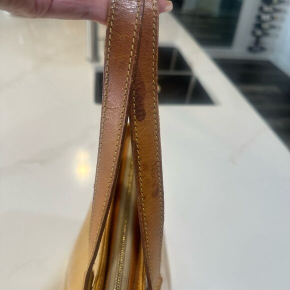 Louis Vuitton Yellow Monogram Vernis Tote Bag - Picture 9 of 17